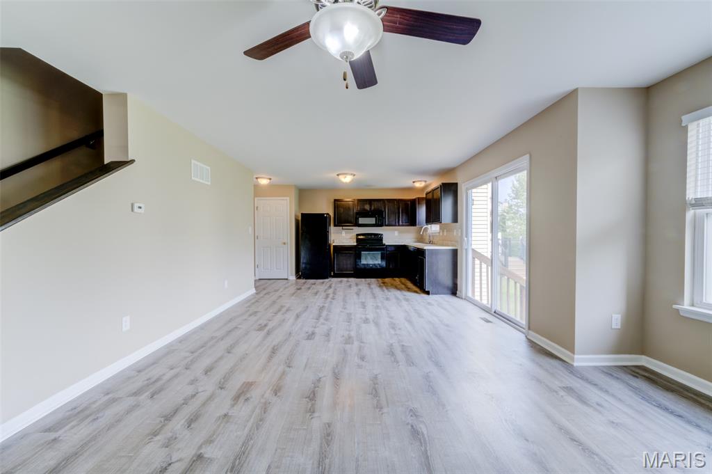 1844 Sterling Oaks Drive Property Photo 4