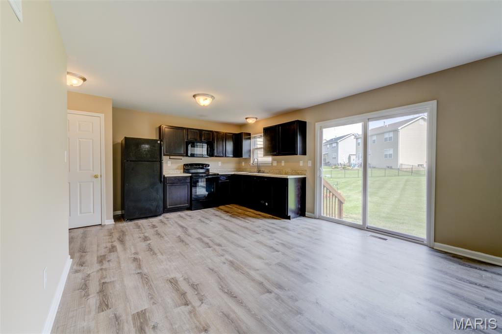 1844 Sterling Oaks Drive Property Photo 6