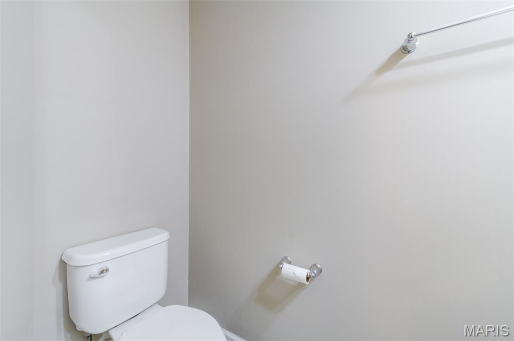 1844 Sterling Oaks Drive Property Photo 10