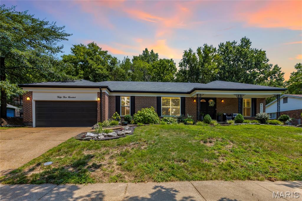 5400 Casa Royale Drive