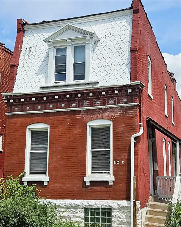 3646 Iowa Avenue Property Photo 1