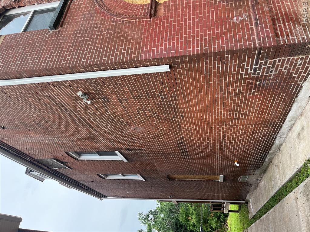 4412 Delmar Boulevard Property Photo 3