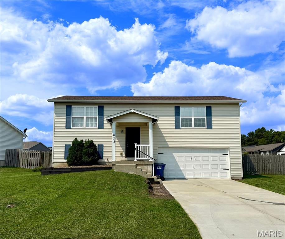 823 Legolas Lane Property Photo 1