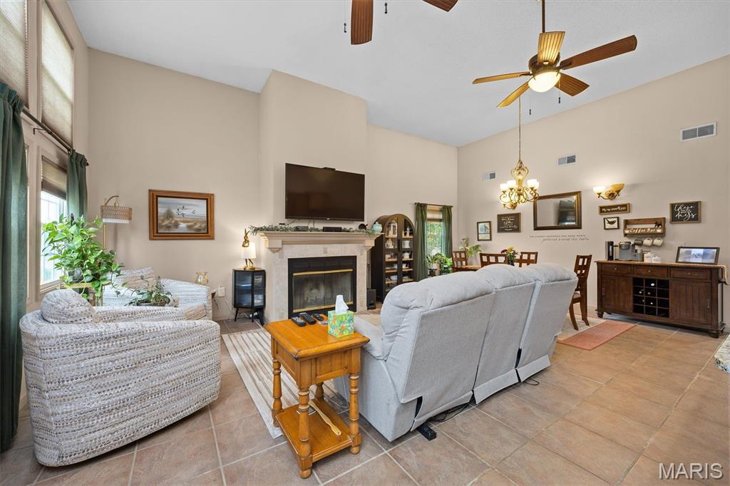 22017 Panorama Drive Property Photo 4