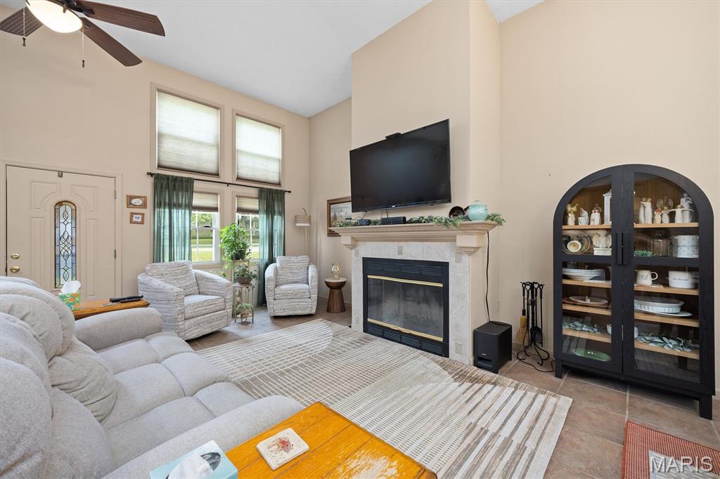 22017 Panorama Drive Property Photo 5