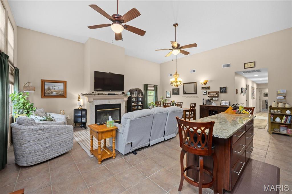 22017 Panorama Drive Property Photo 6