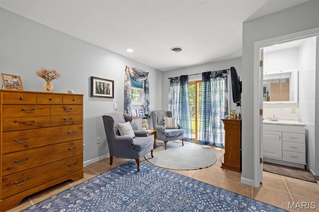 22017 Panorama Drive Property Photo 22
