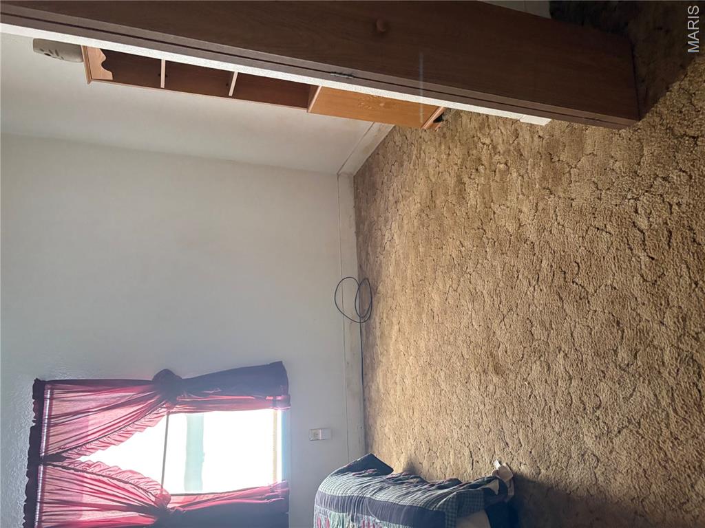105 E Vine Street Property Photo 3