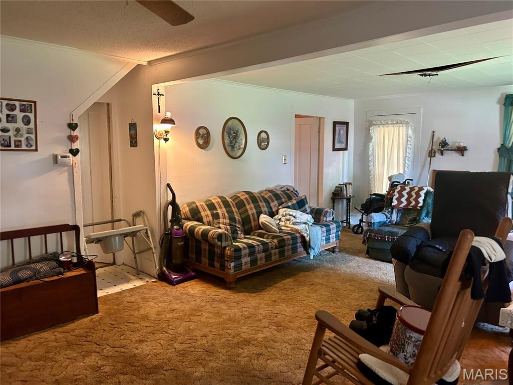 105 E Vine Street Property Photo 11
