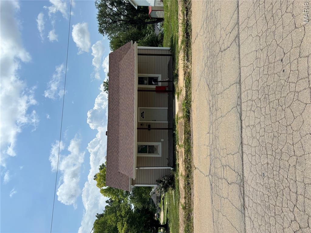 401 Watts Street Property Photo 1