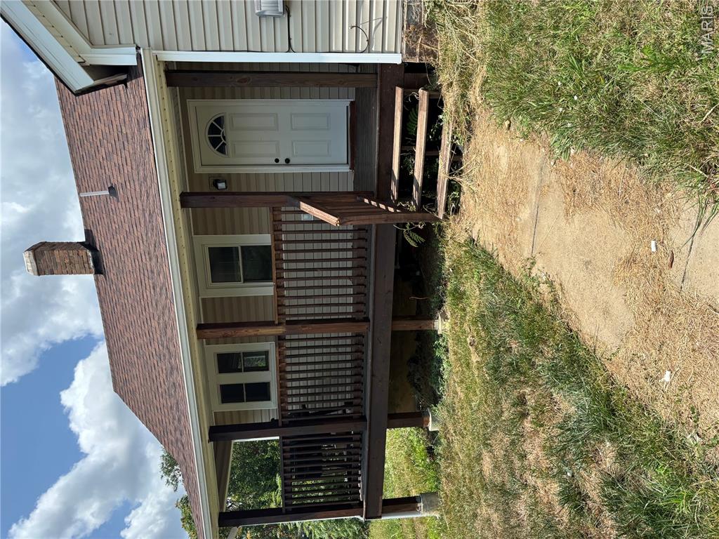 401 Watts Street Property Photo 2