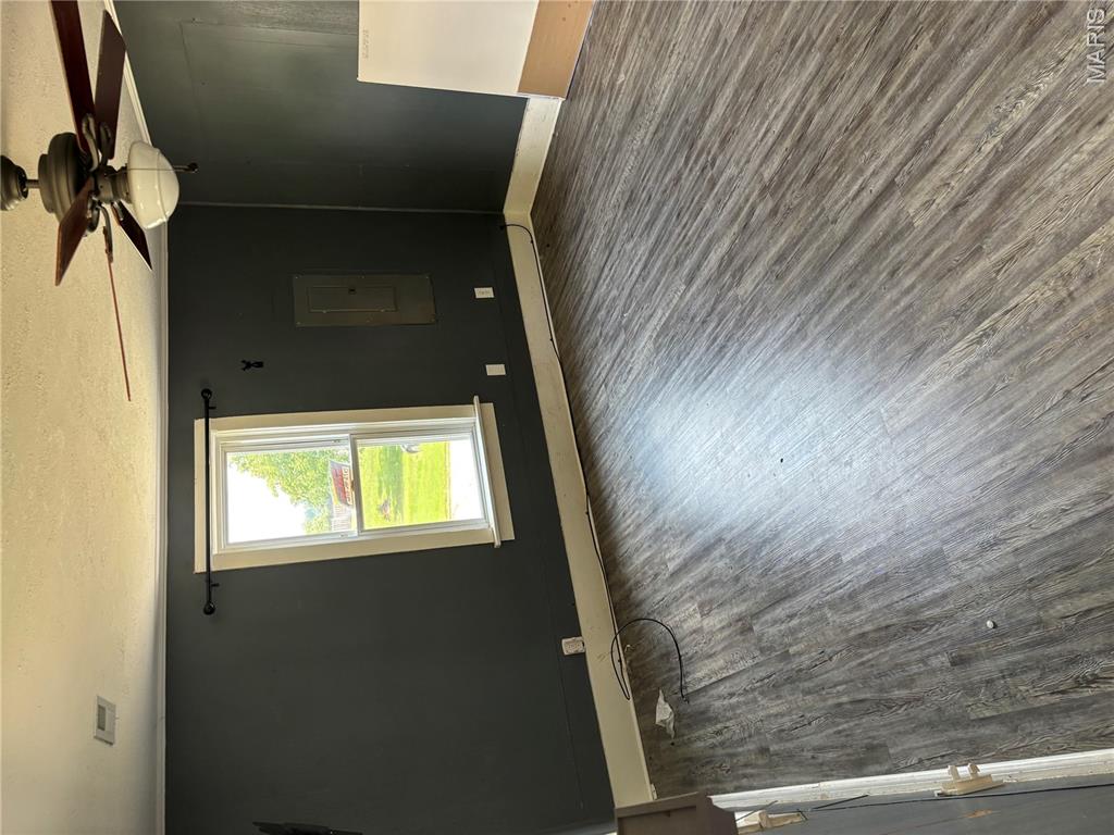 401 Watts Street Property Photo 4