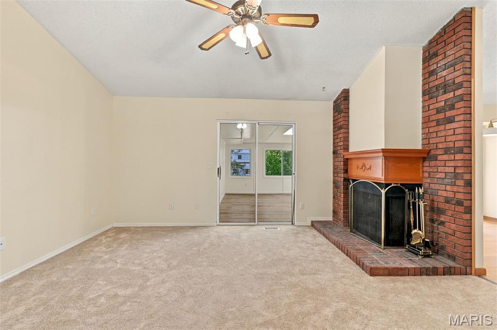 807 Nykiel Court Property Photo 10