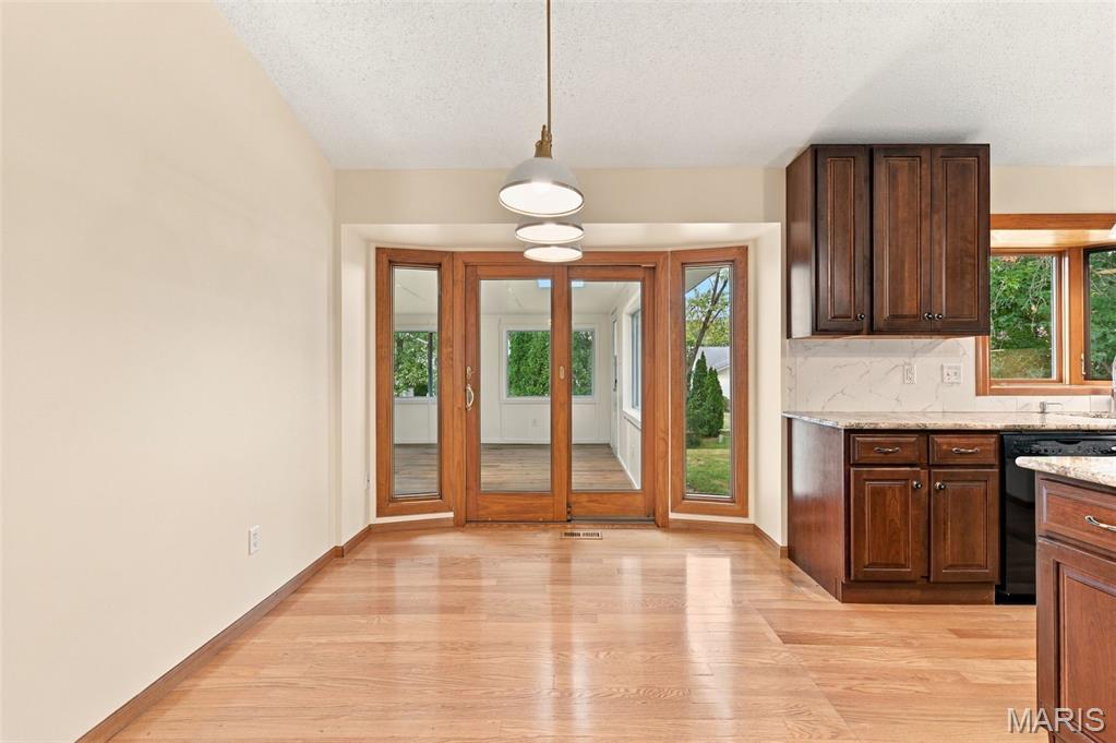 807 Nykiel Court Property Photo 19