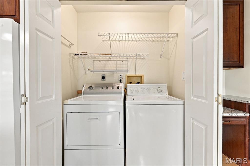 807 Nykiel Court Property Photo 21