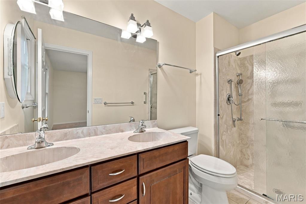 807 Nykiel Court Property Photo 30