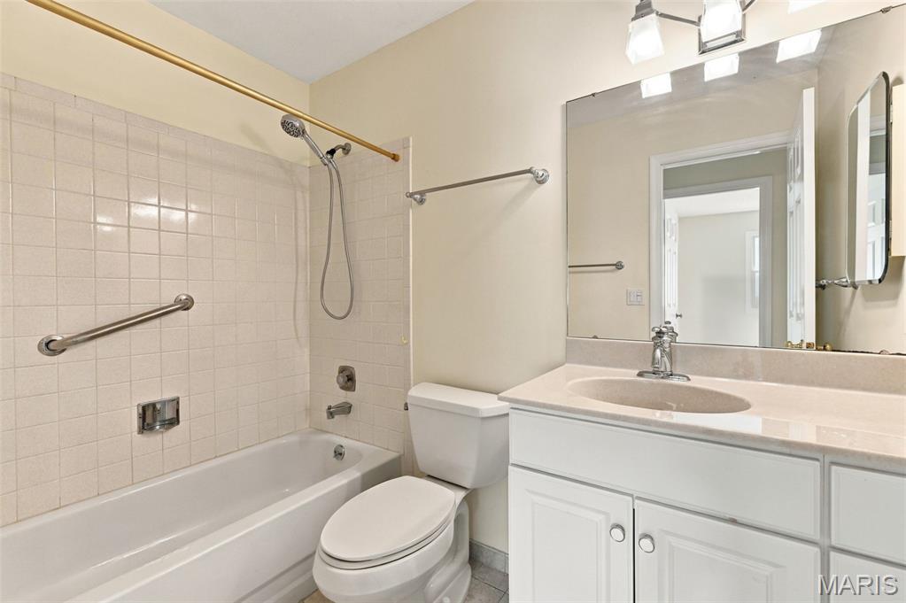 807 Nykiel Court Property Photo 33