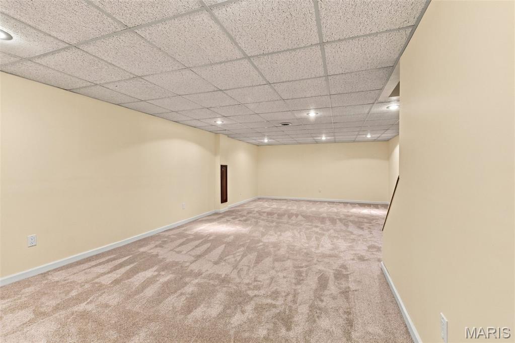 807 Nykiel Court Property Photo 34