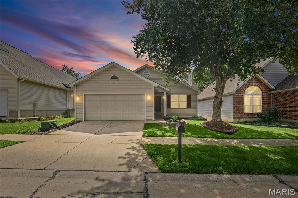 2423 Shiva Court Property Photo 1