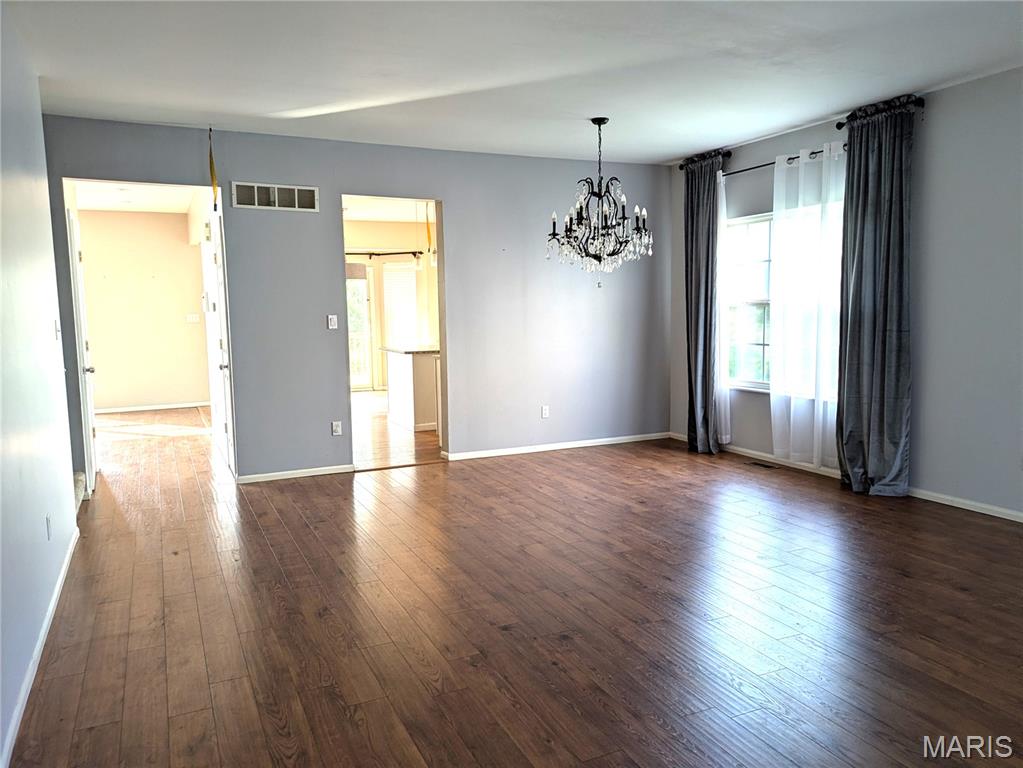 9104 Cedarberry Circle Property Photo 3