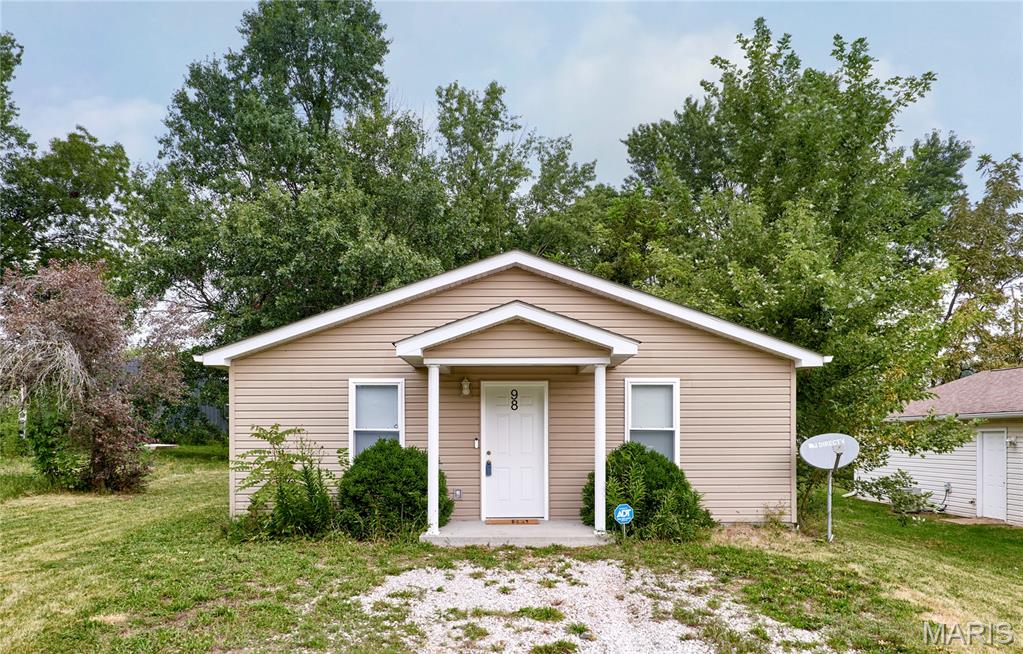 98 Ruth Street Property Photo 1