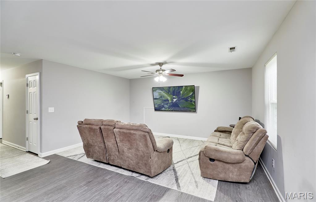 98 Ruth Street Property Photo 3