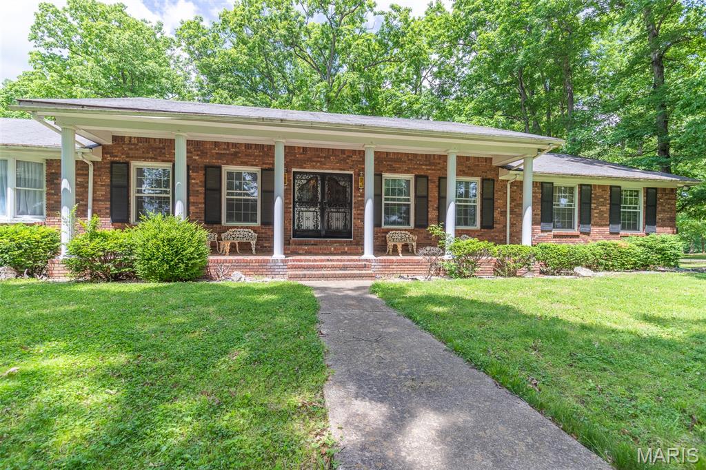 1103 E Cherry Street Property Photo 2