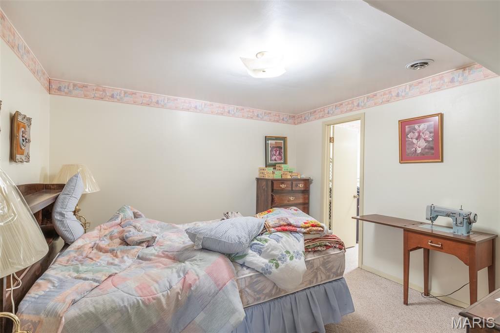 1103 E Cherry Street Property Photo 28
