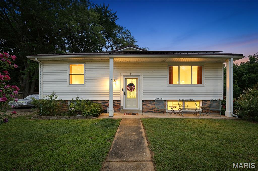 13 Russell Drive Property Photo 1