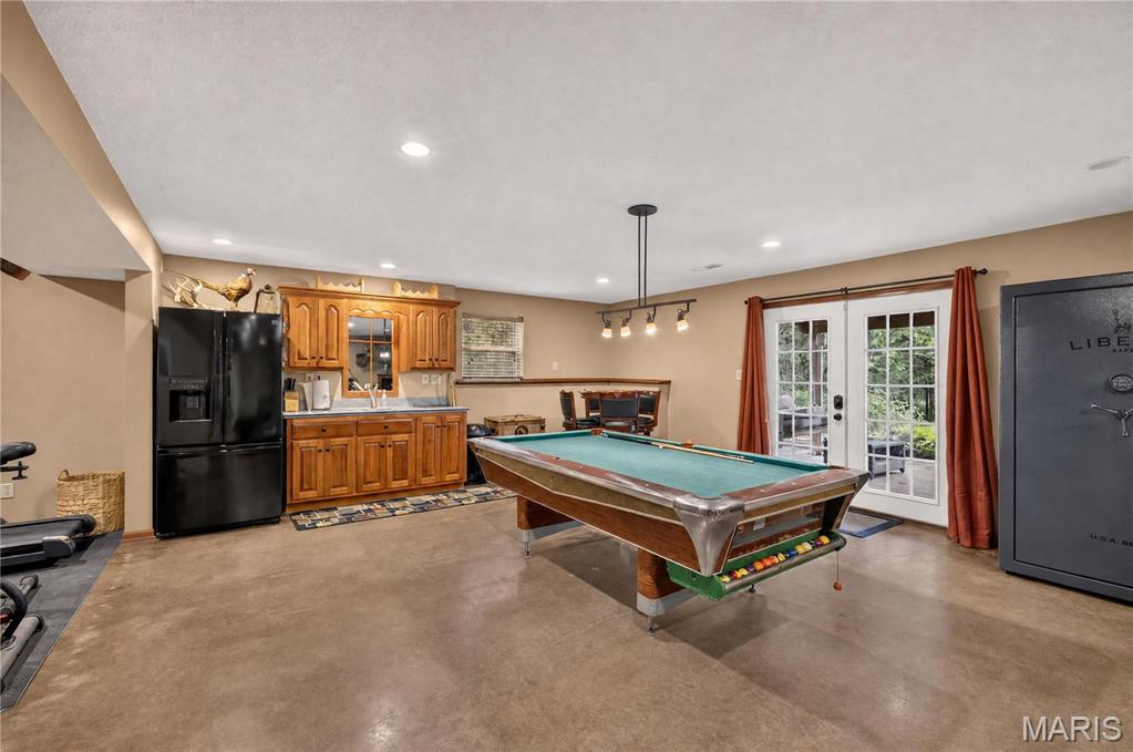 5685 E Sing Drive Property Photo 8