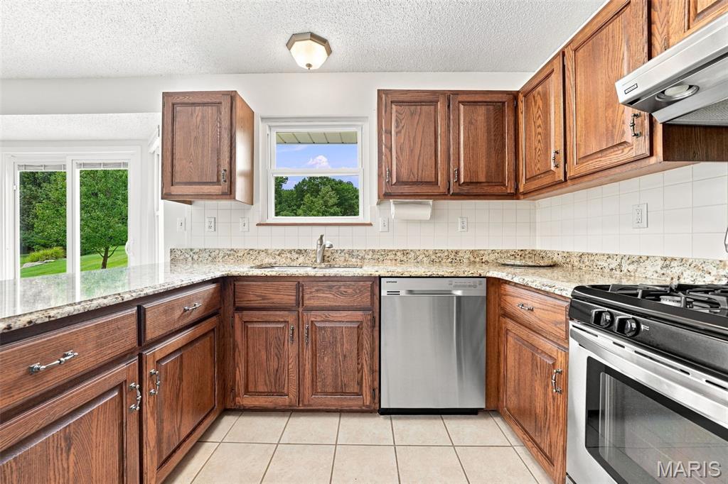 3235 Rosedale Drive Property Photo 7