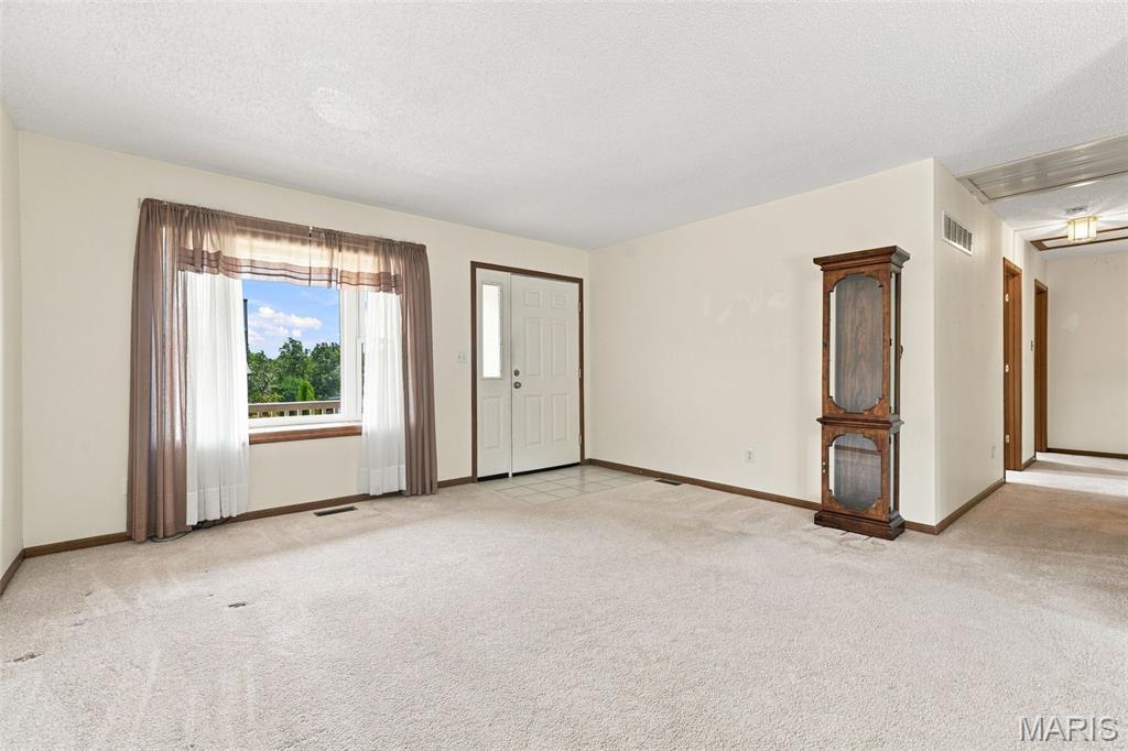 3235 Rosedale Drive Property Photo 12