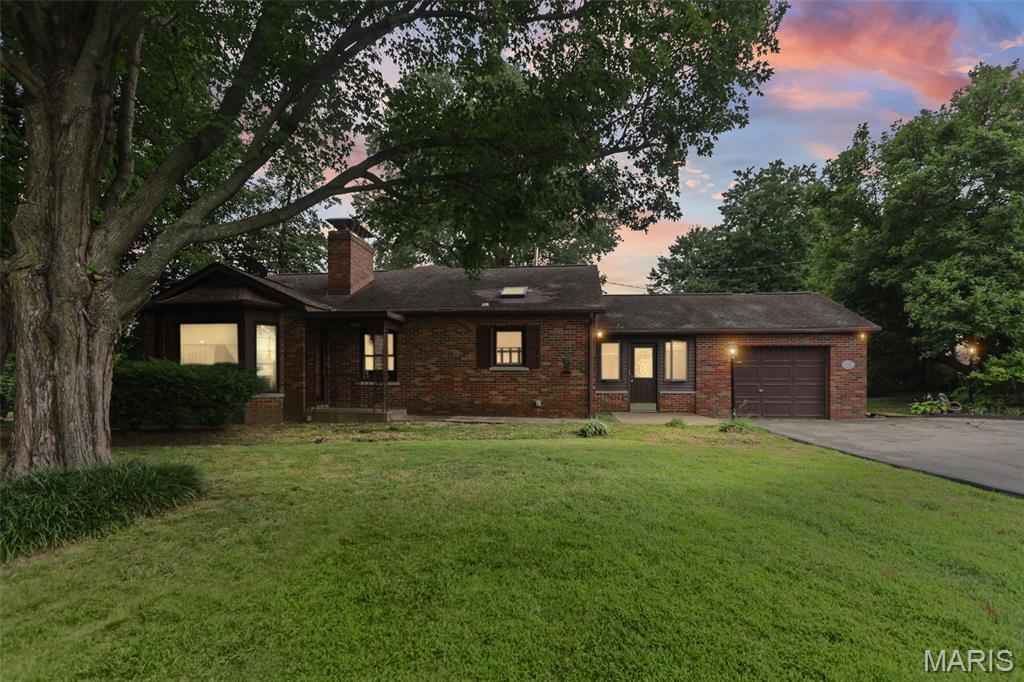 8 Linden Drive Property Photo 1