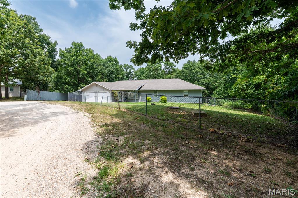 14423 Tailor Road Property Photo 2