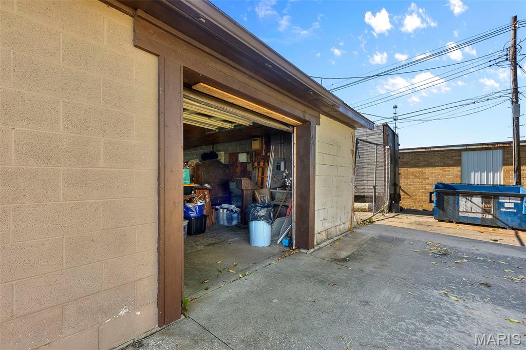 225 Clark Avenue Property Photo 5