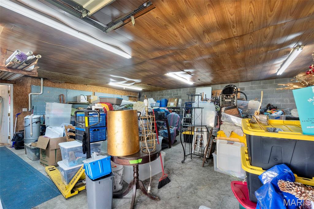 225 Clark Avenue Property Photo 19