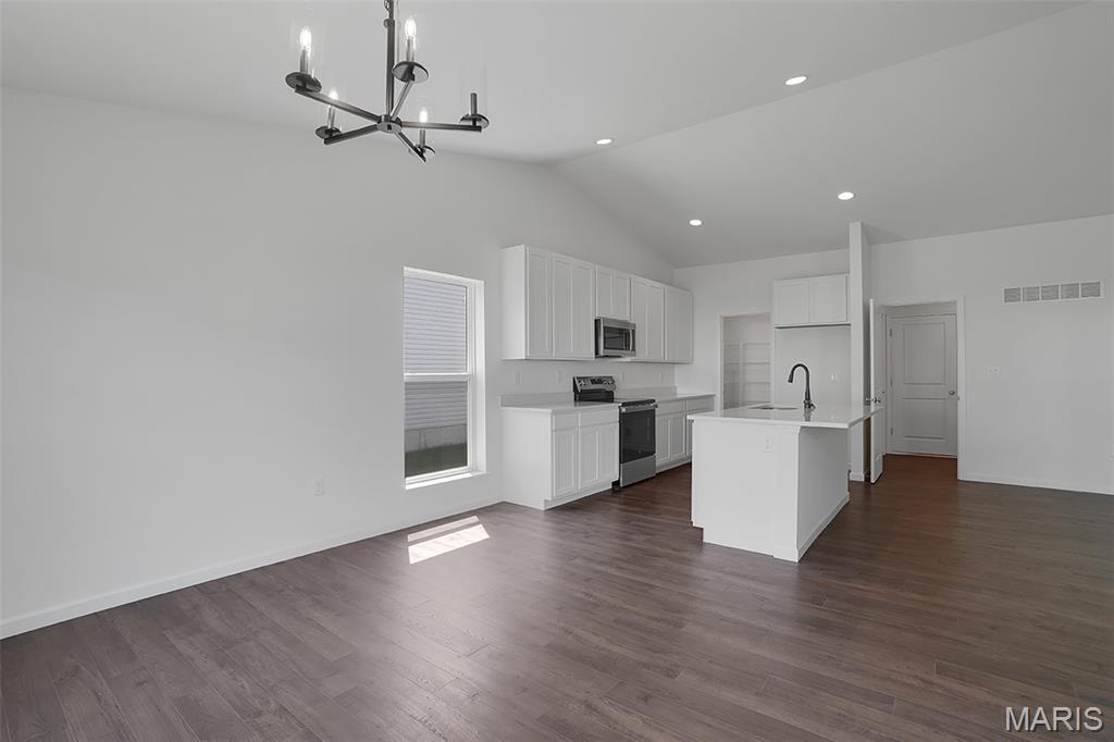 4566 Bella Terra Drive Property Photo 3