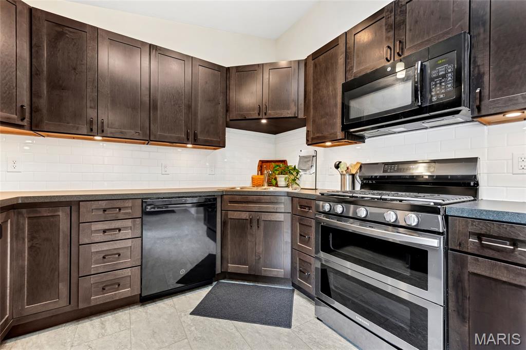 2112 West Boulevard Property Photo 16
