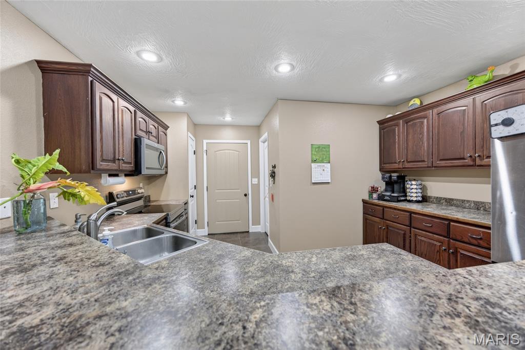 20152 Helios Lane Property Photo 12
