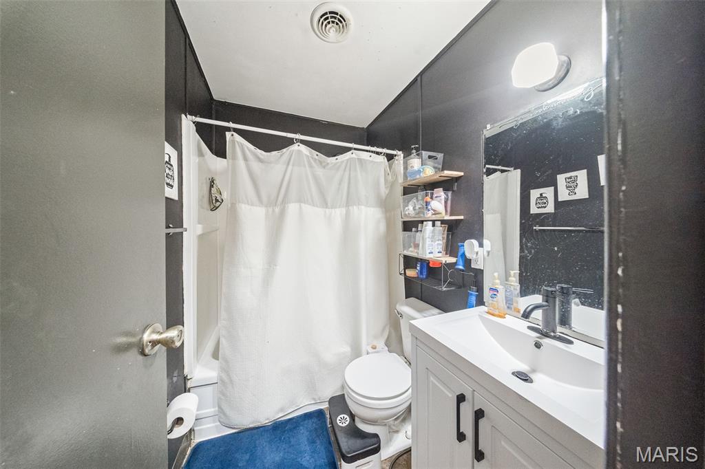 5 King Drive Property Photo 10