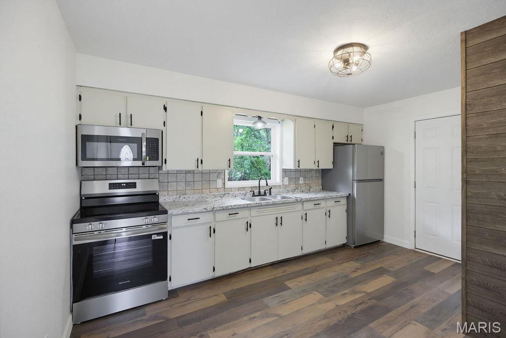 704 Union Street Property Photo 13