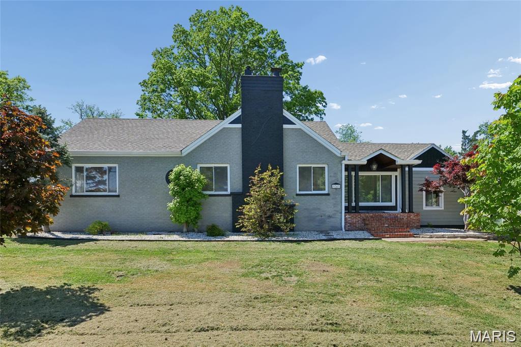 9743 Tesson Ferry Road Property Photo 1
