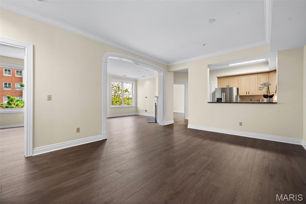 750 S Hanley Road 430 Property Photo 5