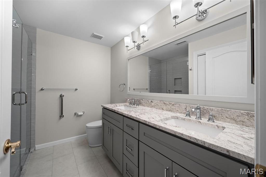 750 S Hanley Road 430 Property Photo 15