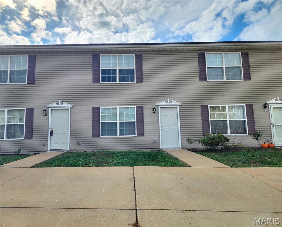 1053 Arlington Way Property Photo 1