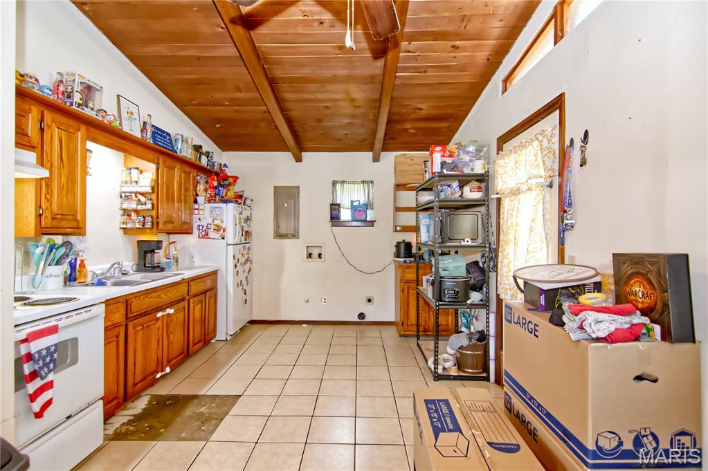 220 N Olive Street Property Photo 6