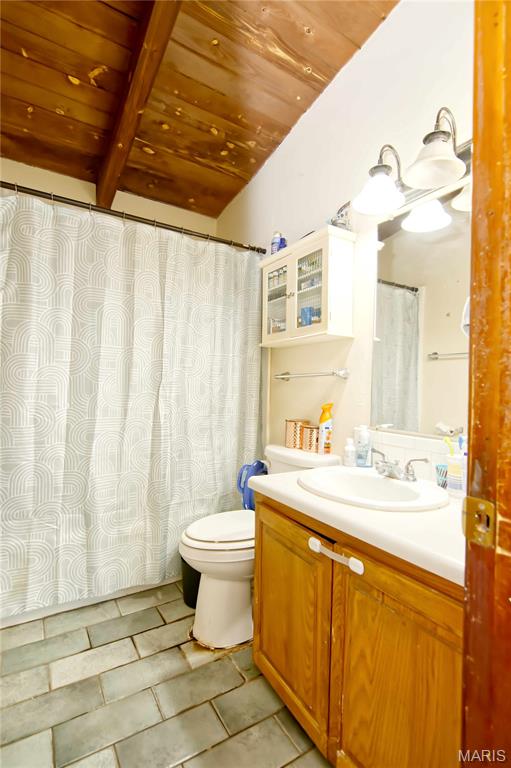 220 N Olive Street Property Photo 7
