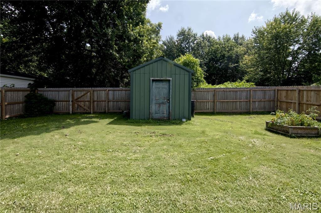 220 N Olive Street Property Photo 14