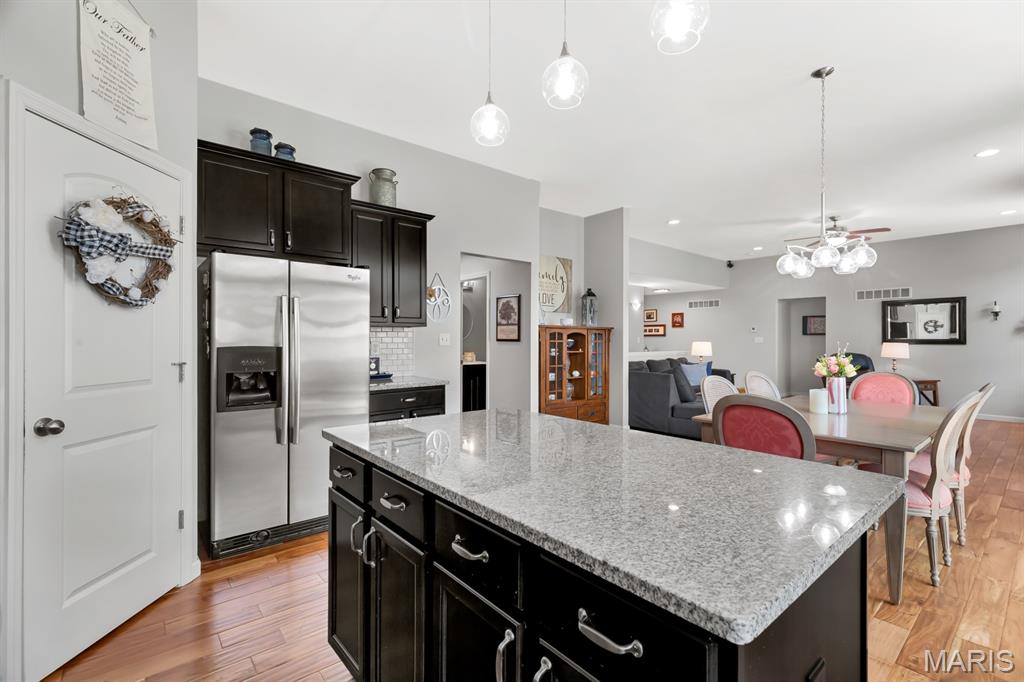 802 Railway Circle Property Photo 4