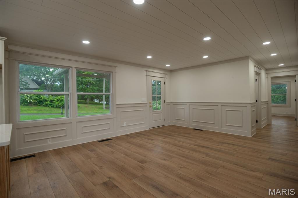 710 Bloomfield Avenue Property Photo 17